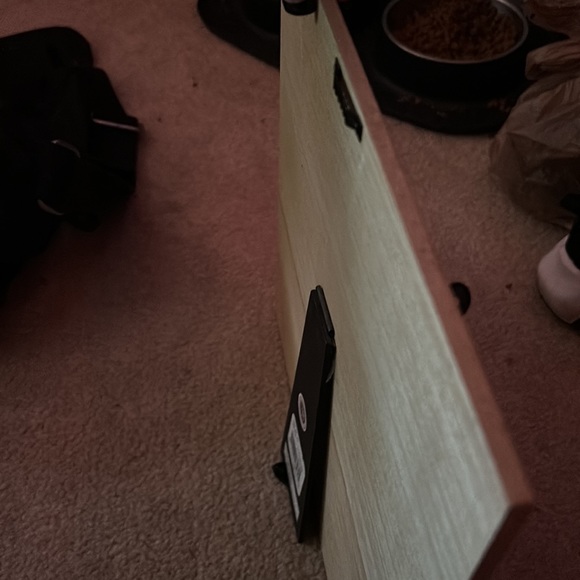 Wooden photo clipboard w/ 3 clips for photos, can stand on table/hang on wall. - Picture 3 of 3